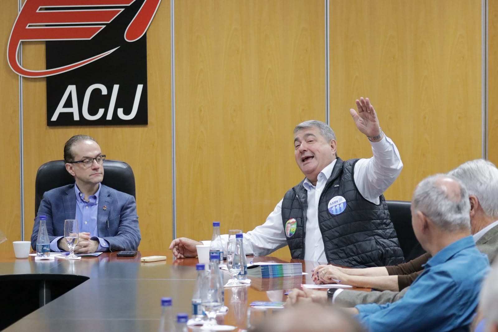 Lunelli em Joinville: Defende mais força política para SC e alerta para 'precipício econômico' do Brasil