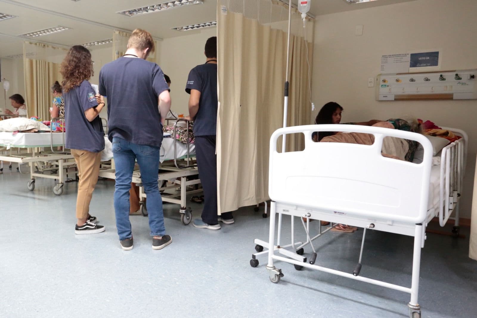 Hospitais operam com quase 100 pacientes acima da capacidade em cada unidade de Joinville