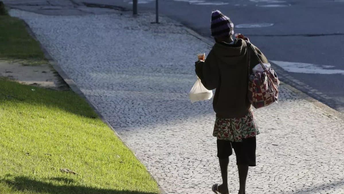 Lei cria selo para empresas que contratarem moradores de rua em Joinville