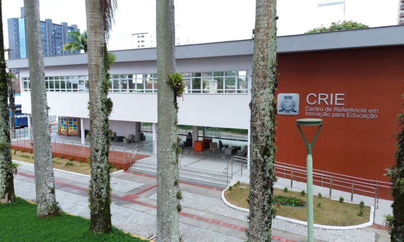 Joinville inaugura Centro de Referência em Inovação para Educação (CRIE)