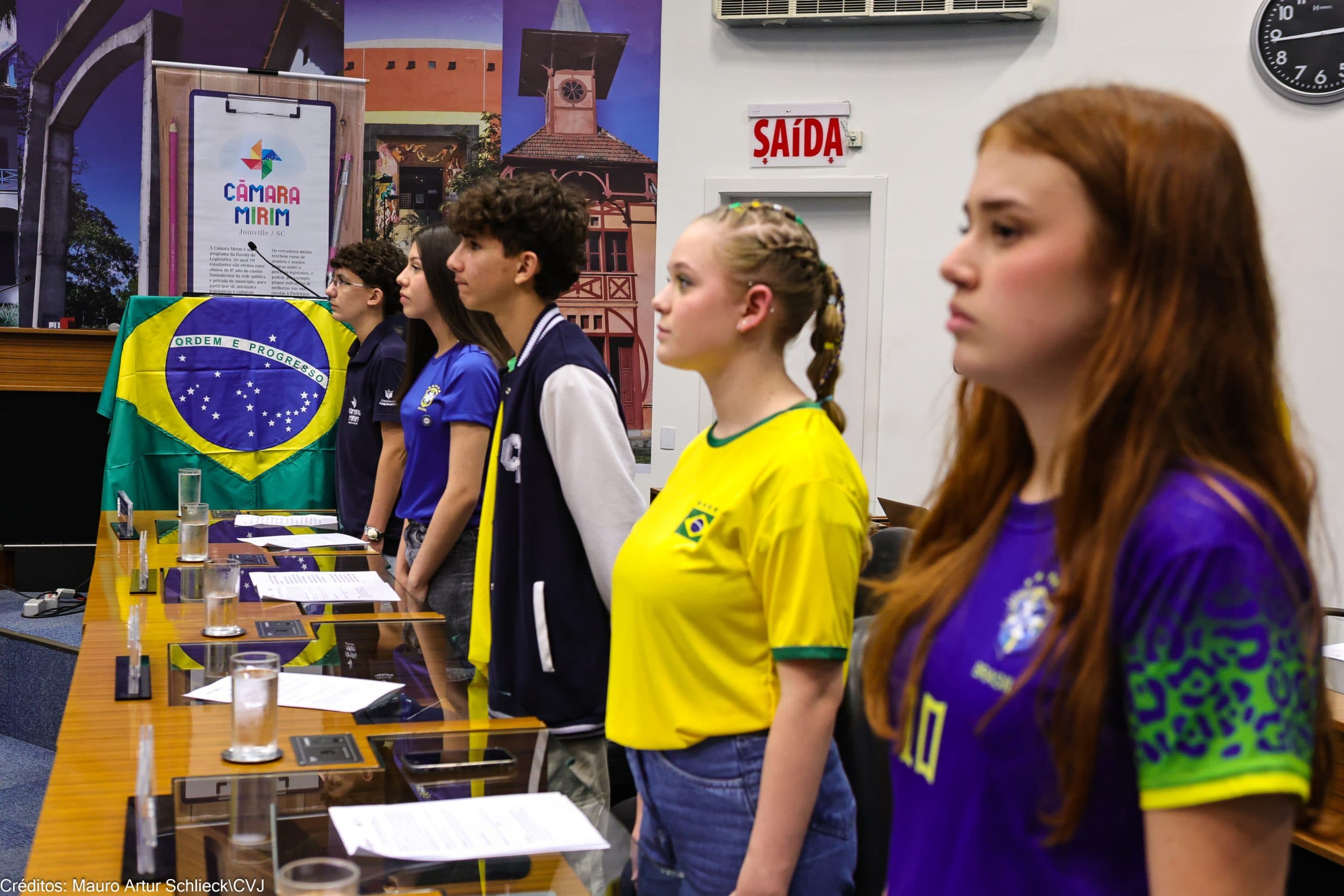 Jovens Parlamentares de Joinville Propõem Soluções para Infraestrutura, Segurança e Saúde Mental