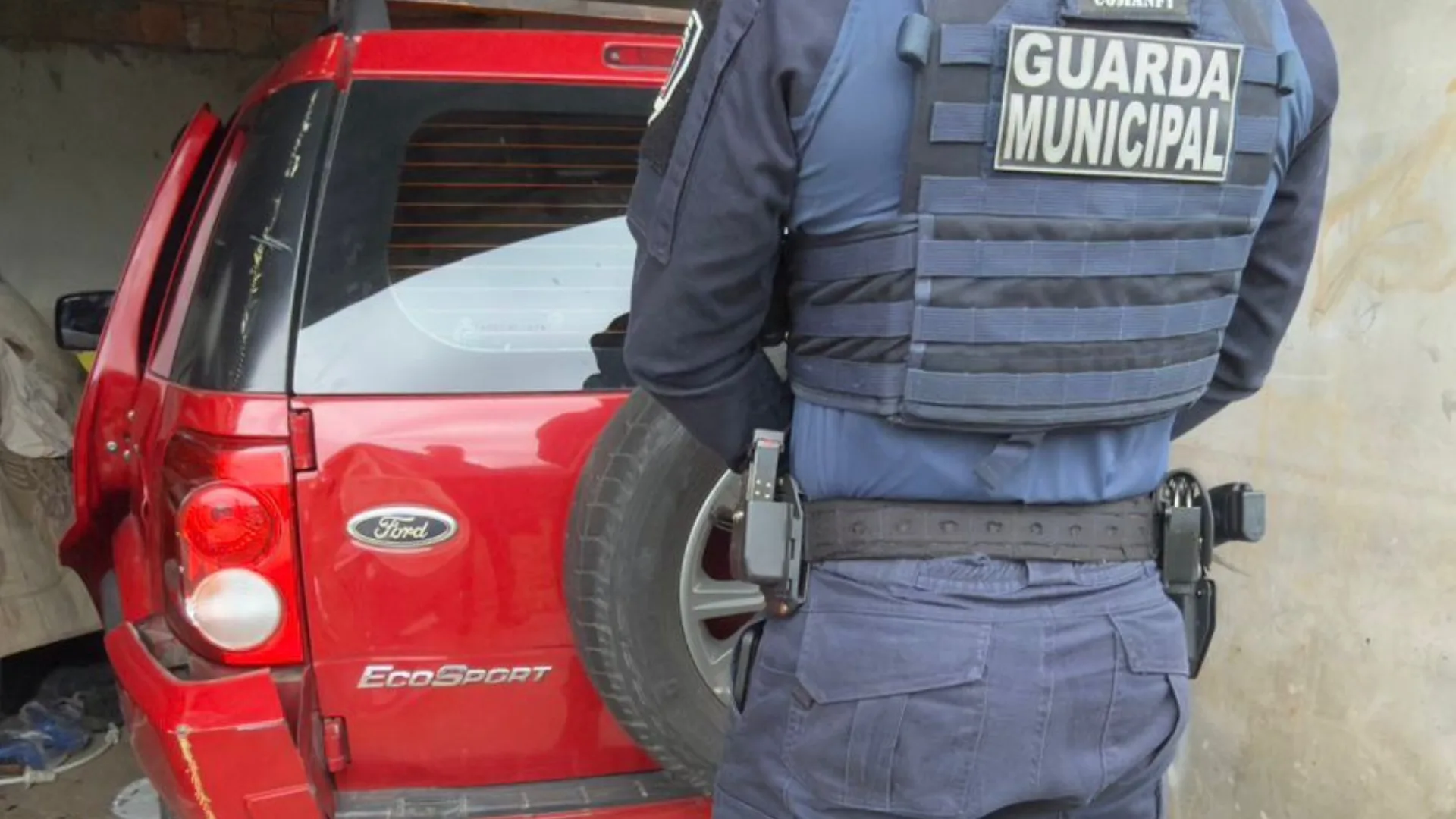 Grupo suspeito de arrombar comércios é alvo de operação em Joinville