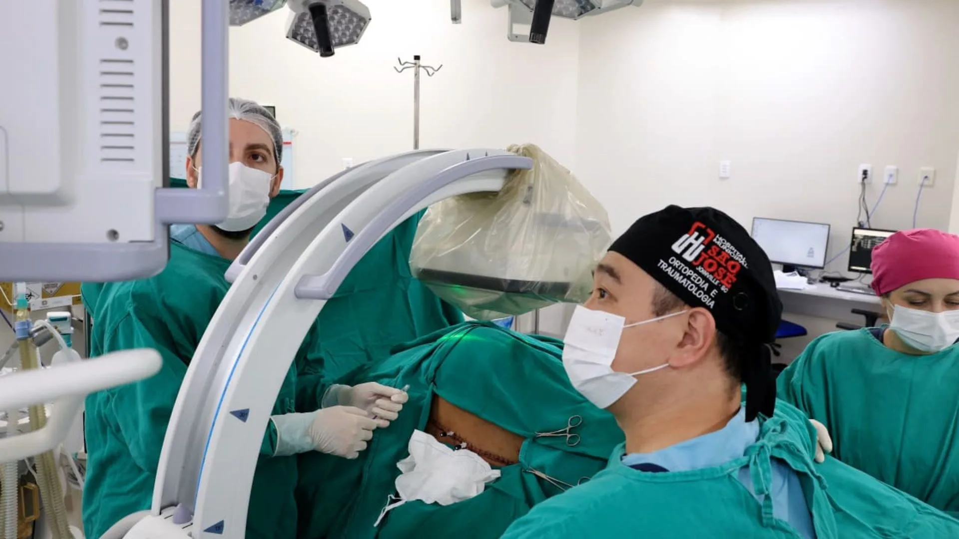 Joinville: Paciente com lesão medular recebe tratamento experimental inédito pelo SUS