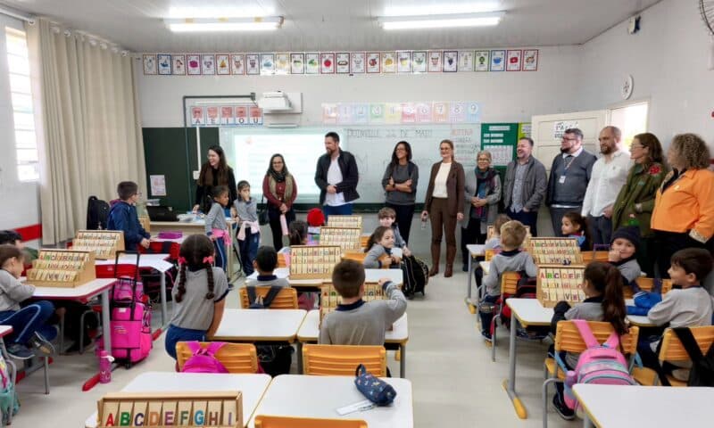 Joinville Compartilha Experiências Educacionais Bem-Sucedidas com Municípios de SC e do Brasil