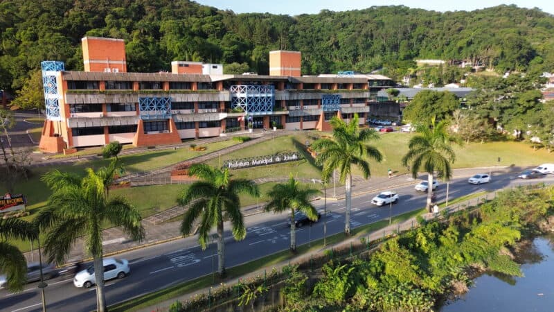 Joinville abre seleção temporária para saúde e educação; veja cargos e como se inscrever